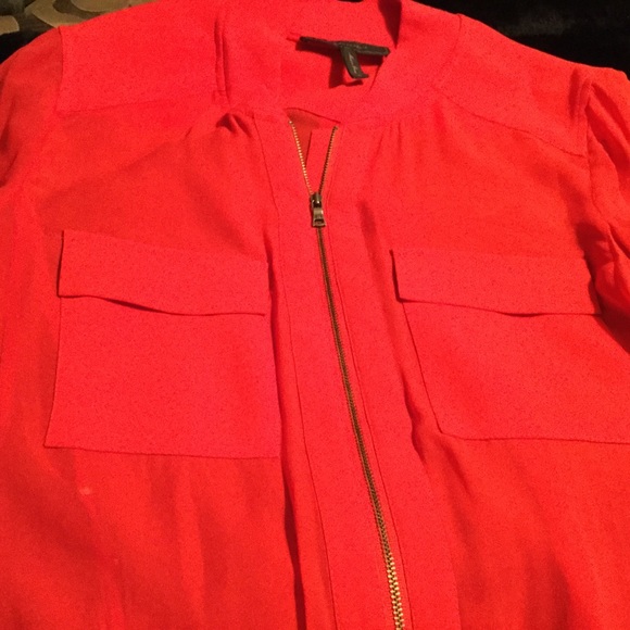 Red blouse - Picture 4 of 6